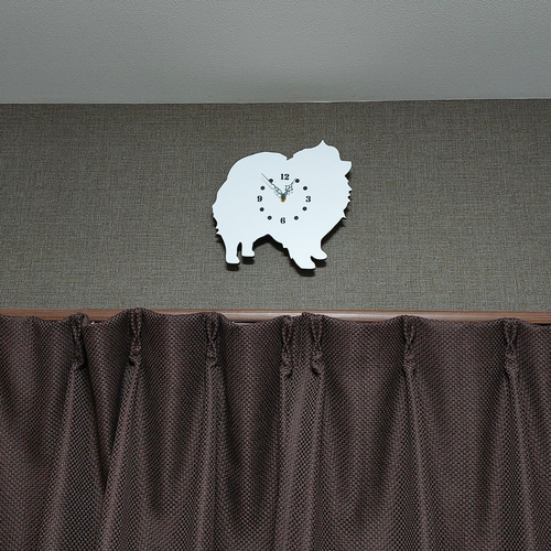 ポメラニアン　時計 Amazon｜ワンちゃん 壁掛け時計 ポメラニアン 犬 おしゃれ 木製