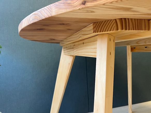 【送料無料】 テーブル 丸形 90cm 杉 木製組立脚 8枚目の画像