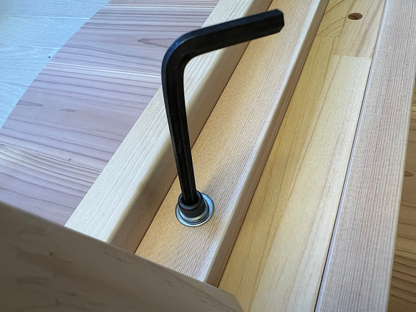 【送料無料】 テーブル 丸形 90cm 杉 木製組立脚 