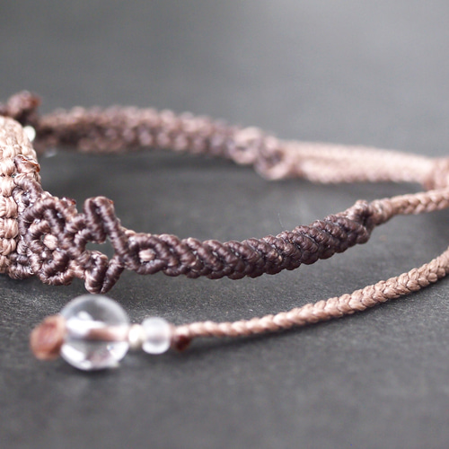 グリーンフローライトのマクラメブレスレット 「phinaamの精霊廟