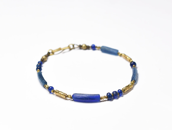 帶羅馬玻璃的藍色古董珠子，克倫部落手鐲 第4張的照片