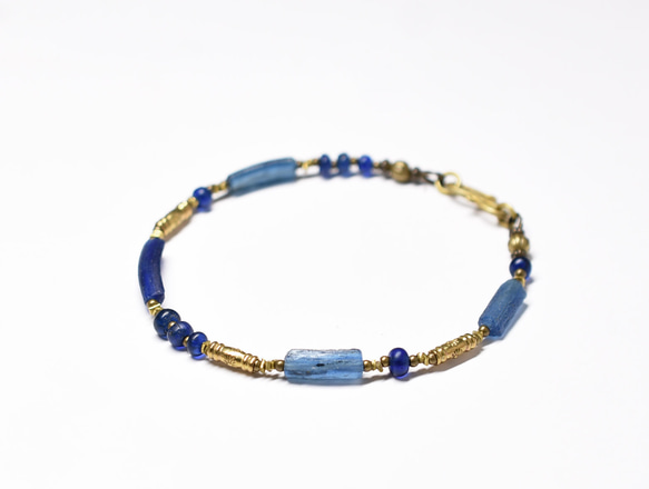 帶羅馬玻璃的藍色古董珠子，克倫部落手鐲 第3張的照片