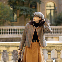 こっくり秋色　パイピング仕様チェック柄　ノーカラージャケット【春秋冬】ブラウン系 2枚目の画像