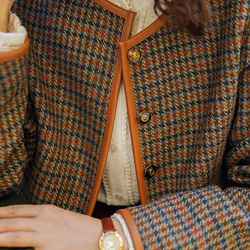 こっくり秋色　パイピング仕様チェック柄　ノーカラージャケット【春秋冬】ブラウン系 6枚目の画像