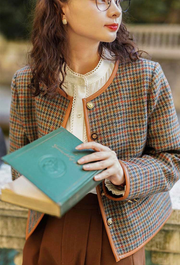 こっくり秋色　パイピング仕様チェック柄　ノーカラージャケット【春秋冬】ブラウン系 4枚目の画像