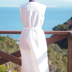 Cache-coeur 裹身式圍裙連衣裙 白色 第7張的照片