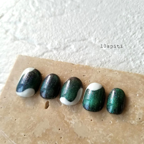 nuance nail⠀】グリーンマグネットネイル○両面テープ付○/ネイル  