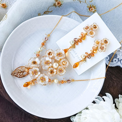anemone * モノトーン Gold Flowers コットンパール 9枚目の画像