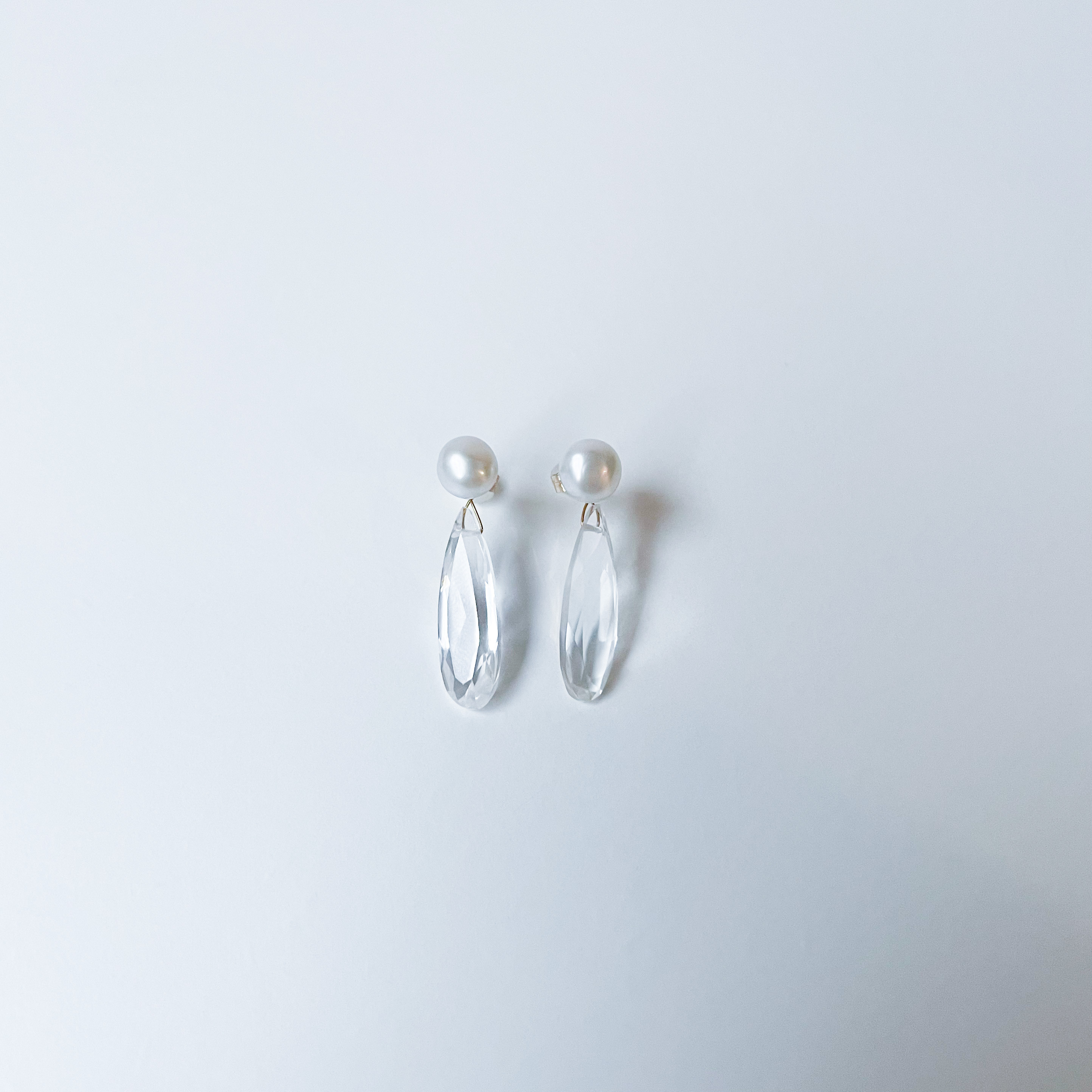 ドロップクリスタルと淡水パールの2WAYピアス　結婚式