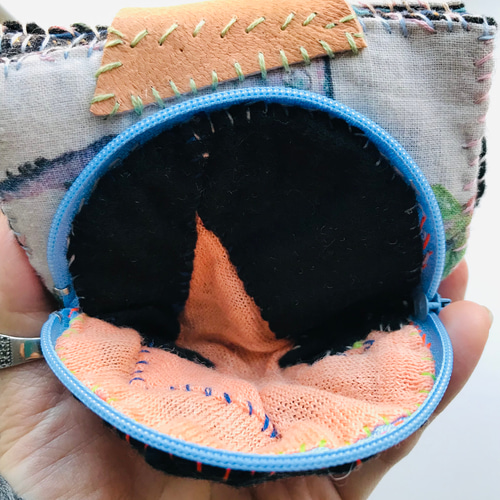財布 布財布 ハンドメイド 手縫い 刺繍 パッチワーク 二つ折り