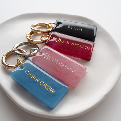 ハンドメイド オーダー レジン キーホルダー アルファベット 名入れ　氷　泡 ハンドメイド オーダー レジン キーホルダー アルファベット 名