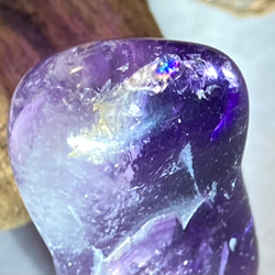 星空アメジスト✨レインボー　ウルグアイ産　原石　タンブル 2枚目の画像