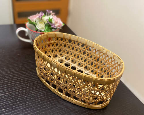 竹製 かごバッグ 茶色 楕円形 シンプルなデザインが魅力！ 楕円形の竹かご フリーボックス