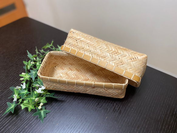 竹のお弁当箱 弁当箱 すす竹 アジロ編 おむすびかご 結びひも付 雅竹（70-050