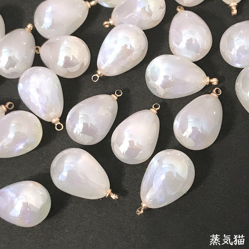 月光の雫】パールチャーム ホワイトオーロラ 6個【しずく宇宙ピアス  