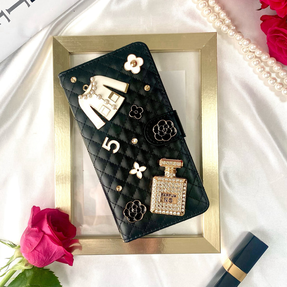 雑誌掲載商品　特集掲載作品　スマホケース　iPhoneケース　手帳型　カード収納　大人可愛い　 キルティング　黒　デコ 1枚目の画像