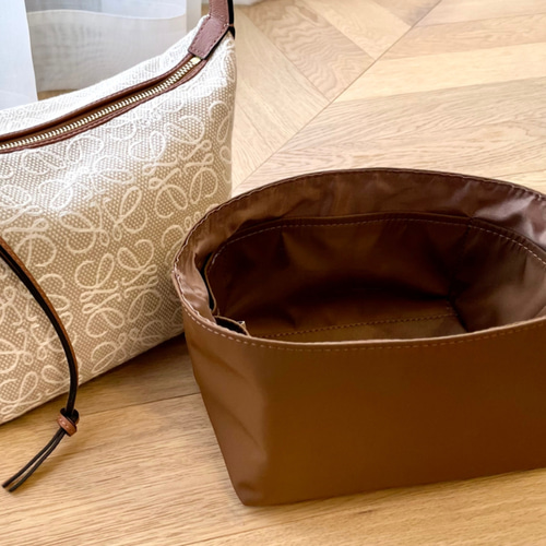 ロエベ Cubi Anagram バッグインバッグ/ Loewe Cubi 防水