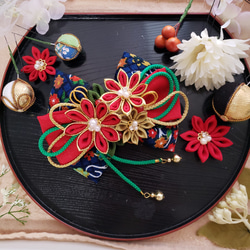 つまみ細工 ピアスorイヤリング 指輪 セット 水色 タッセル 白 金色