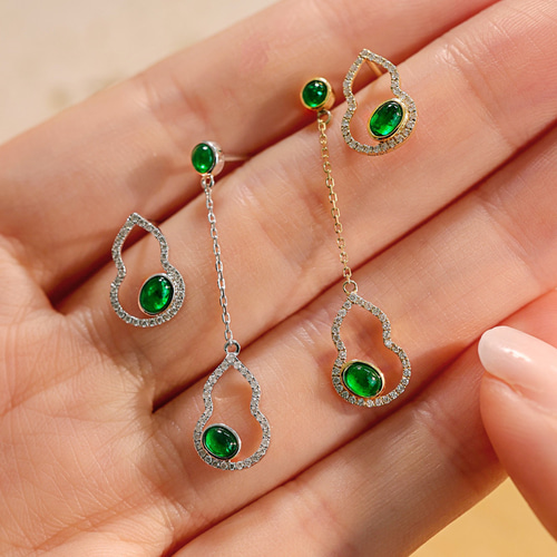 エメラルドアンバランスピアスk18 ピアス（スタッド・一粒） パール  