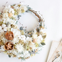 白い冬の三日月リース25㎝ プリザーブドフラワー ホワイト クリスマス