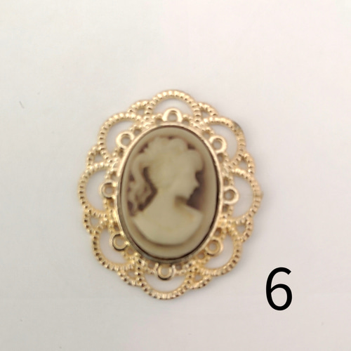 アンティークカメオ】 センターパーツ カボション ビジュ 同色2個 DIY