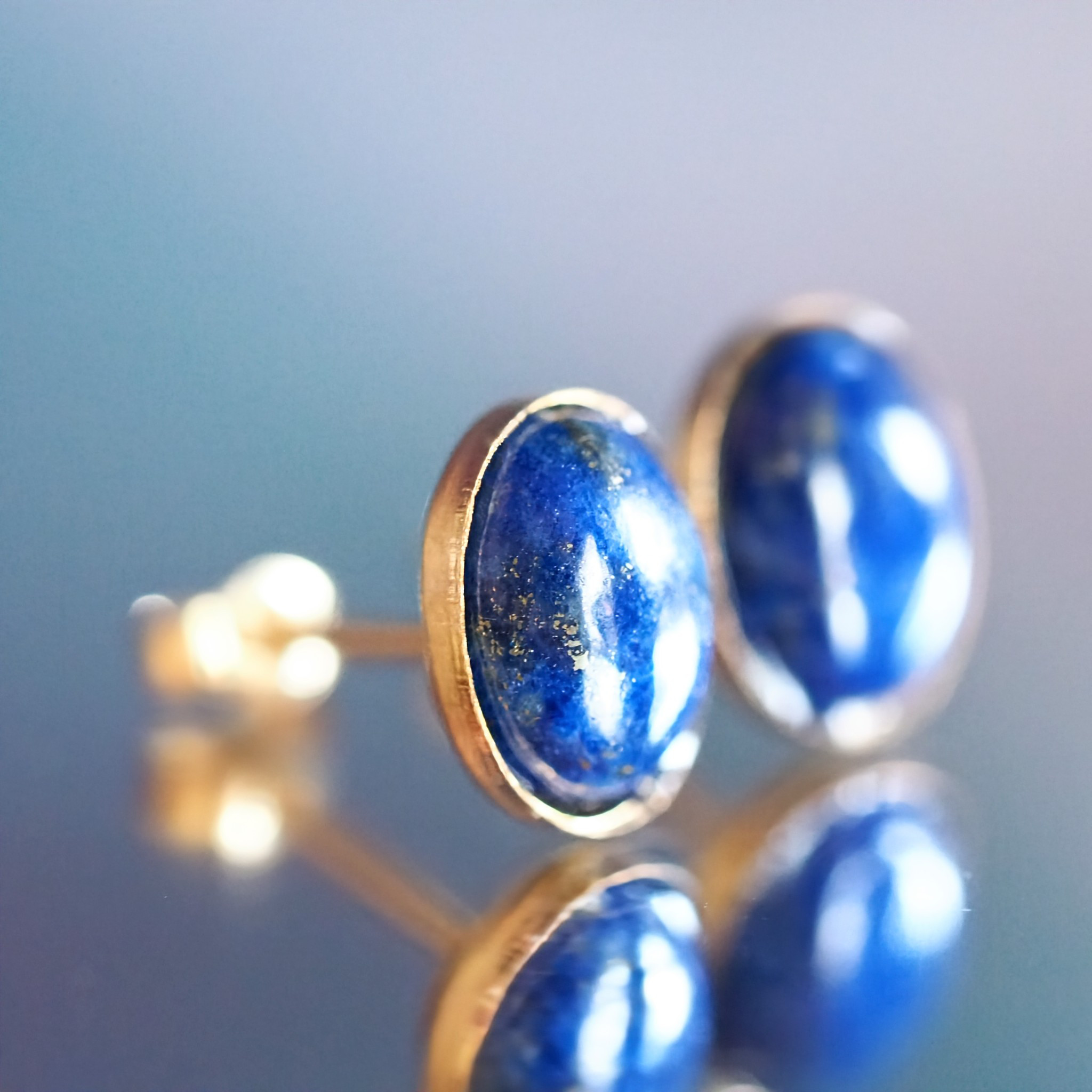 《ラピスラズリのスタッドピアス》