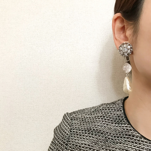 ヴィンテージボタンの2way大ぶりイヤリング【シルバー・クール
