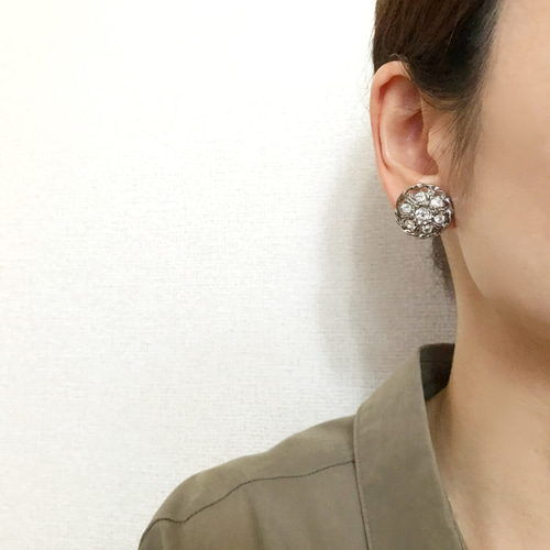 ヴィンテージボタンの2way大ぶりイヤリング【シルバー・クール・パール