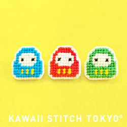 だるま【ブローチ】バッチ バッジ 正月 お守り 日本 JAPAN 刺繍 かわいい クロスステッチ ポップ オーダーメイド 1枚目の画像