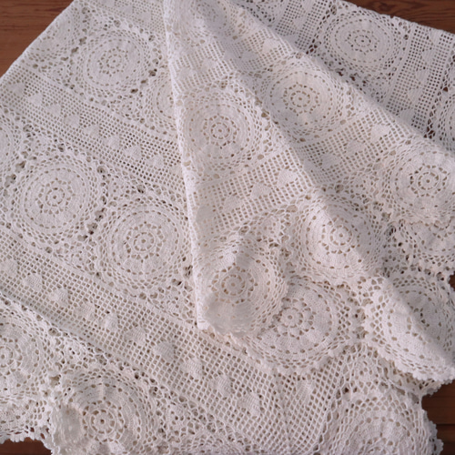 ☆お取り置き商品☆ ドイツの手仕事/優しいアイボリー色の手編み