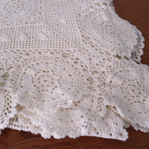 ☆お取り置き商品☆ ドイツの手仕事/優しいアイボリー色の手編み