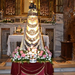 ロザリ屋　ロレートの聖母のオイル　（聖なる家サンタカーザ　イタリアより） 7枚目の画像