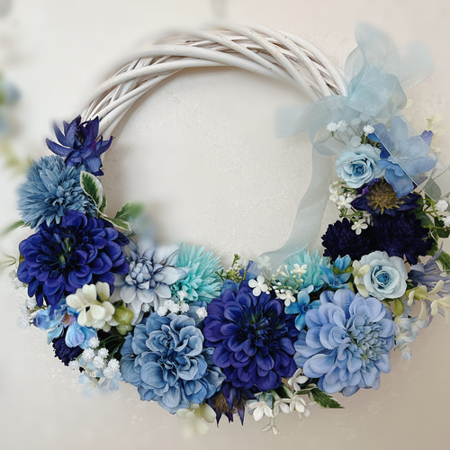 ブルー系でまとめたリースブーケ ブルー系でまとめたリースブーケ