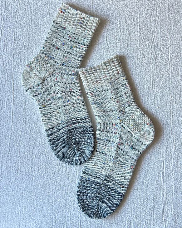 ☆ラメ入り手編みの靴下　- fresh snow - 8枚目の画像