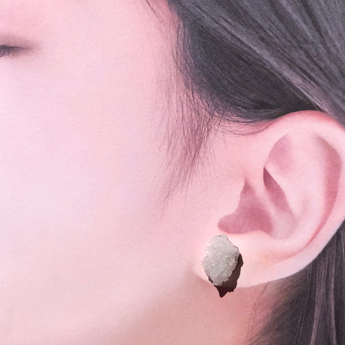 一点もの】 水晶 原石 ピアス 鉱物 天然石 金属アレルギー対応
