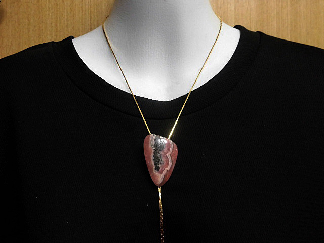 天然石 インカローズ(ロードクロサイト)ループタイ(ロングネックレス)　　230908247