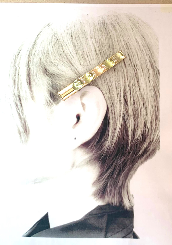 No.20つやつやシーグラスヘアクリップ・大きめキラキラヘアクリップ☆*。 3枚目の画像