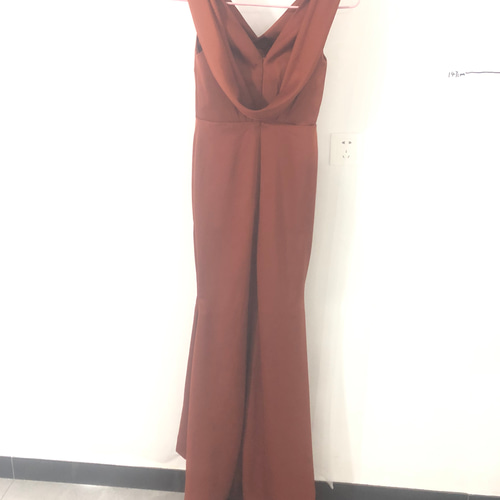 パーティードレス テラコッタ色 Vネック ノースリーブ エレガント  