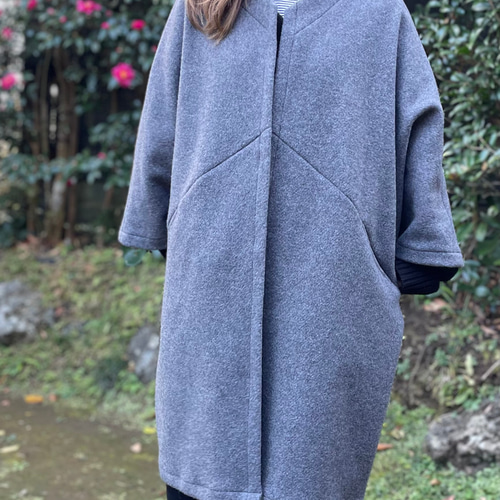 圧縮ウールのドルマンスリーブコート (黒)(紺)(グレー 圧縮ウールのドルマンスリーブコート (黒)(紺)(グレー