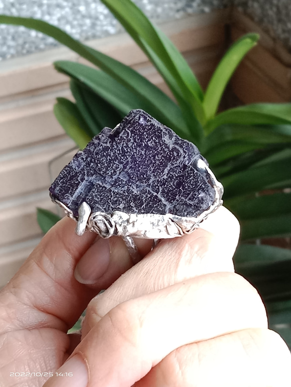 螢石金字塔原礦手工銀戒純銀戒指~ 「堡壘」~ Fluorite Mineral Silver Ring 第5張的照片