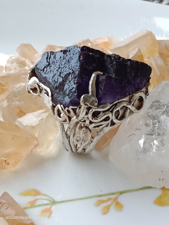 螢石金字塔原礦手工銀戒純銀戒指~ 「堡壘」~ Fluorite Mineral Silver Ring 第3張的照片