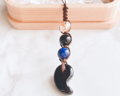 1点限定！2023年 卯年 招福 邪気払い うさぎ金彫水晶 オニキス勾玉