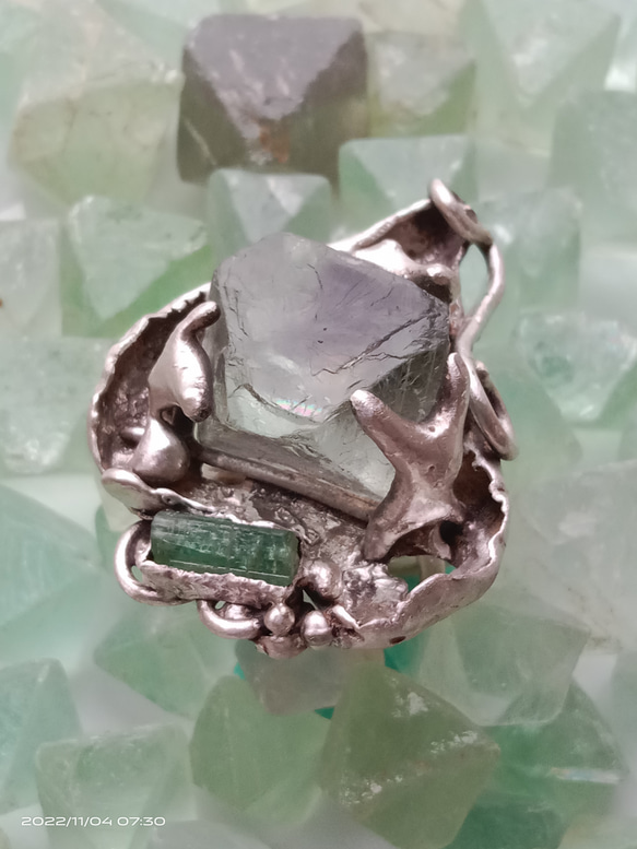 螢石八面體原礦手工銀戒純銀戒指~ 「Follow Your Heart」~ Fluorite Silver Ring 第7張的照片