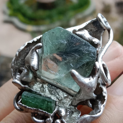 螢石八面體原礦手工銀戒純銀戒指~ 「Follow Your Heart」~ Fluorite Silver Ring 第15張的照片