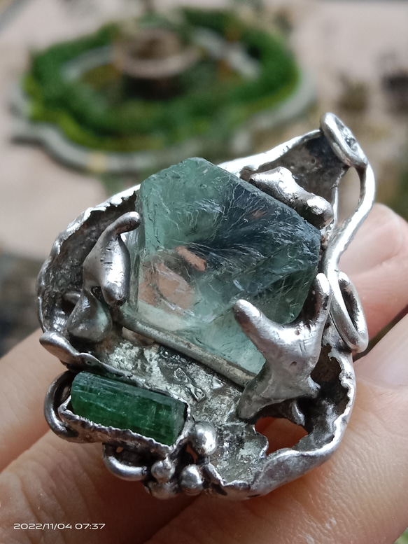 螢石八面體原礦手工銀戒純銀戒指~ 「Follow Your Heart」~ Fluorite Silver Ring 第15張的照片