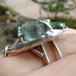 螢石八面體原礦手工銀戒純銀戒指~ 「Follow Your Heart」~ Fluorite Silver Ring 第10張的照片