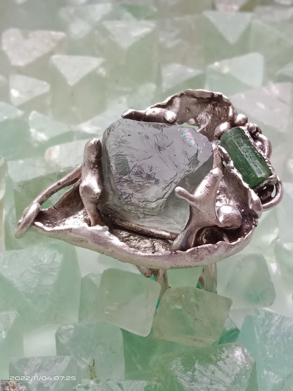 螢石八面體原礦手工銀戒純銀戒指~ 「Follow Your Heart」~ Fluorite Silver Ring 第5張的照片