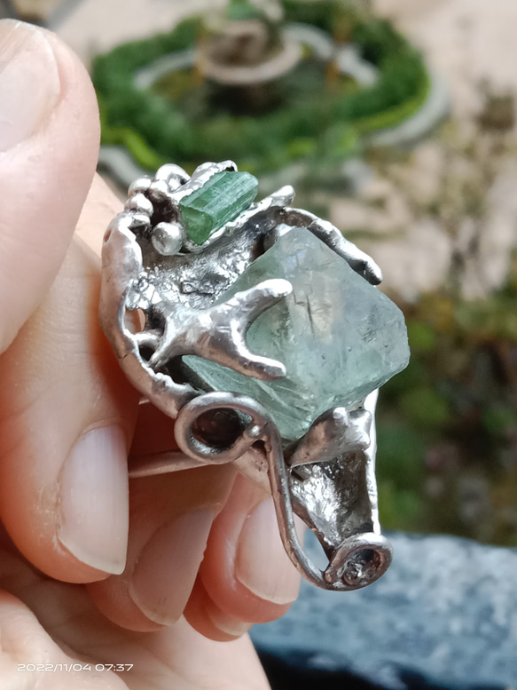 螢石八面體原礦手工銀戒純銀戒指~ 「Follow Your Heart」~ Fluorite Silver Ring 第13張的照片