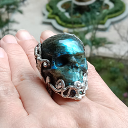 拉長石骷髏頭手工銀戒純銀戒指~「女王頭」 ~Labradorite Stone Skull Silver Ring 第10張的照片