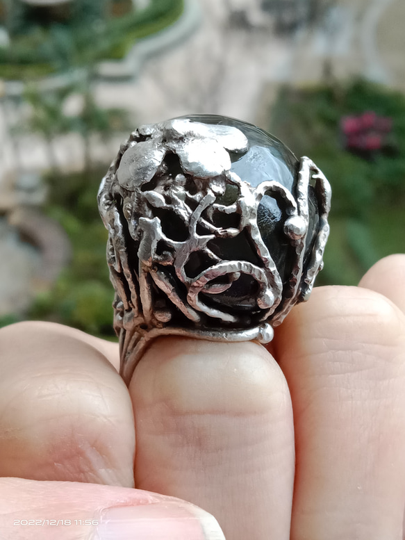 拉長石骷髏頭手工銀戒純銀戒指~「女王頭」 ~Labradorite Stone Skull Silver Ring 第7張的照片